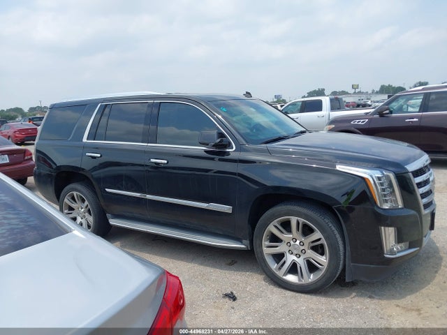2015 Cadillac Escalade Luxury მანქანა იყიდება აუქციონზე, vin: 1GYS3BKJ0FR202899, აუქციონის ნომერი: 44968231