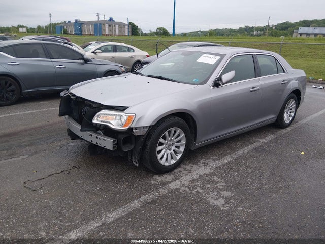 44968275 :رقم المزاد ، 2C3CCAAG2EH352493 vin ، 2014 Chrysler 300 مزاد بيع