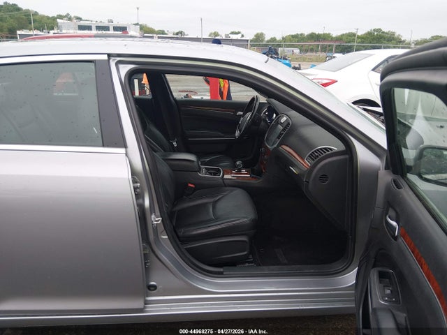 44968275 :رقم المزاد ، 2C3CCAAG2EH352493 vin ، 2014 Chrysler 300 مزاد بيع