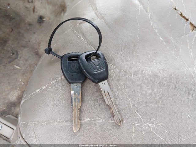 Продажа на аукционе авто 2000 Acura Tl 3.2, vin: 19UUA5669YA015398, номер лота: 44968276