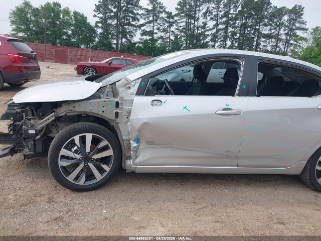 2021 Nissan Versa Sr Xtronic Cvt მანქანა იყიდება აუქციონზე, vin: 3N1CN8FV5ML819856, აუქციონის ნომერი: 44968281