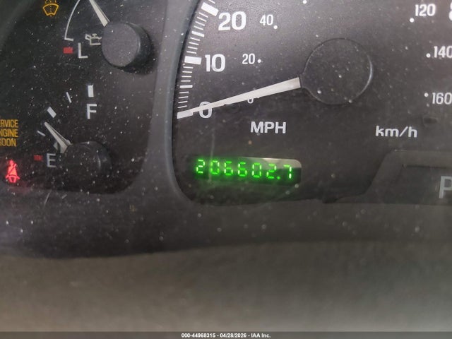 Продаж на аукціоні авто 2000 Lincoln Navigator, vin: 5LMEU27A1YLJ17710, номер лоту: 44968315
