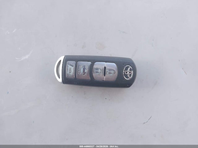 Продаж на аукціоні авто 2018 Toyota Yaris Ia, vin: 3MYDLBYV7JY327475, номер лоту: 44968327