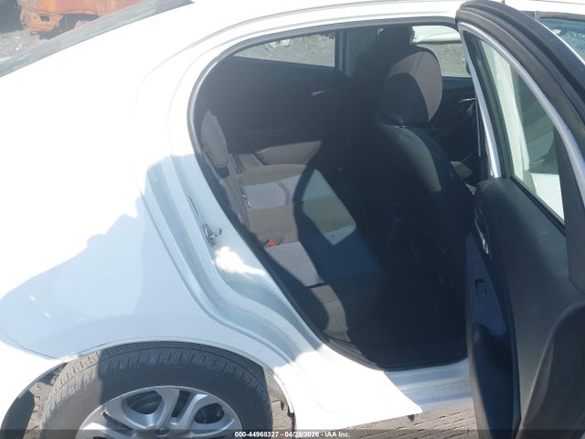 3MYDLBYV7JY327475 Toyota YARIS IA