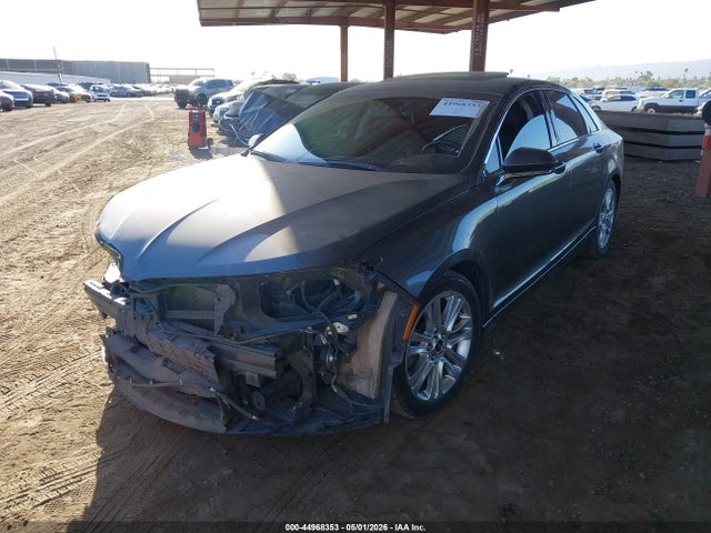 Lincoln MKZ 2016 3LN6L2GK2GR630029 Image 2