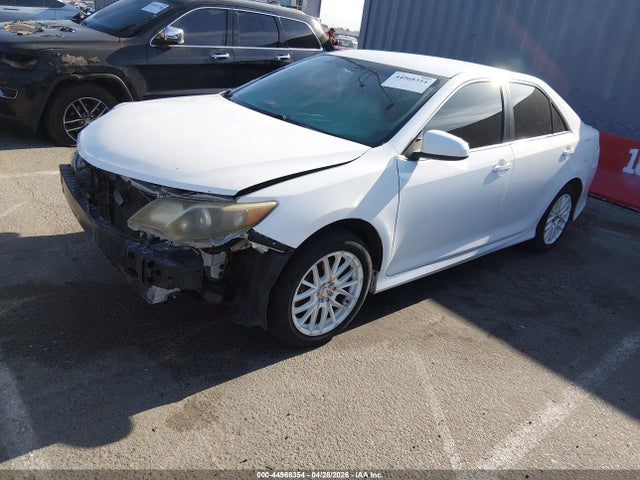 4T1BF1FKXEU463720 Toyota CAMRY SE