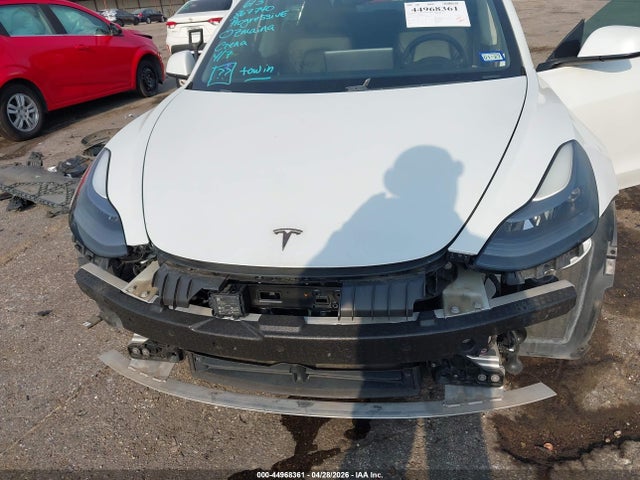 Tesla Model 3 Standard Range Plus Rear-wheel Drive 2021 5YJ3E1EA4MF867740 Image 10