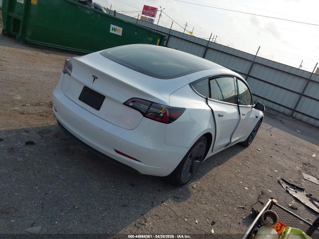 Tesla Model 3 Standard Range Plus Rear-wheel Drive 2021 5YJ3E1EA4MF867740 Image 4