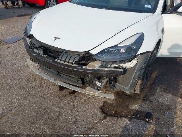 Tesla Model 3 Standard Range Plus Rear-wheel Drive 2021 5YJ3E1EA4MF867740 Image 6