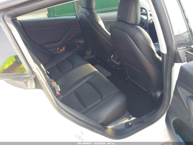 Tesla Model 3 Standard Range Plus Rear-wheel Drive 2021 5YJ3E1EA4MF867740 Image 8
