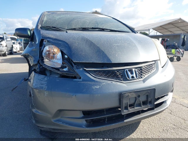 Продажа на аукционе авто 2013 Honda Fit, vin: JHMGE8H31DC015428, номер лота: 44968365