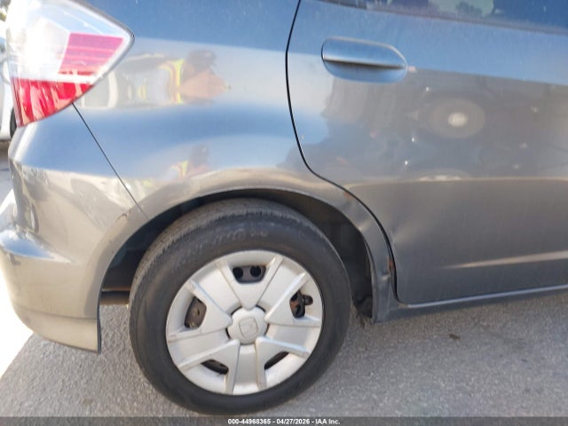 Продажа на аукционе авто 2013 Honda Fit, vin: JHMGE8H31DC015428, номер лота: 44968365