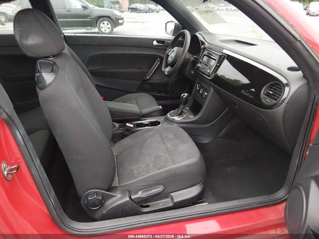 2014 Volkswagen Beetle 2.5l Entry მანქანა იყიდება აუქციონზე, vin: 3VWFP7AT8EM626551, აუქციონის ნომერი: 44968372