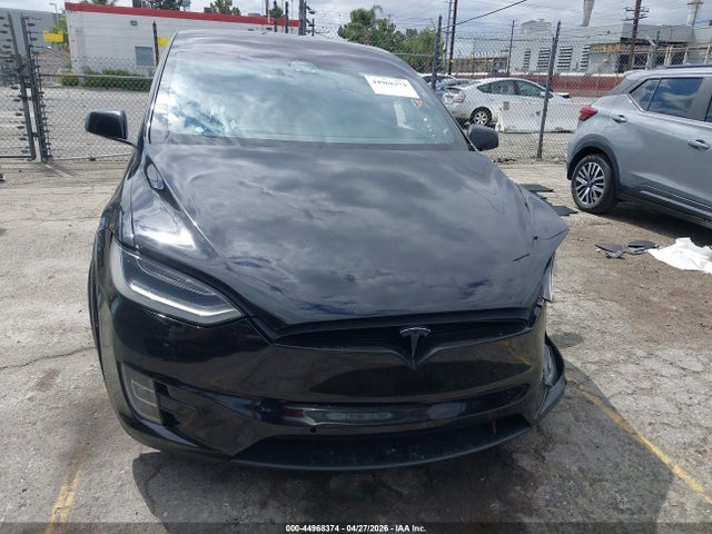 2018 Tesla Model X 100d/75d/p100d მანქანა იყიდება აუქციონზე, vin: 5YJXCBE21JF142808, აუქციონის ნომერი: 44968374