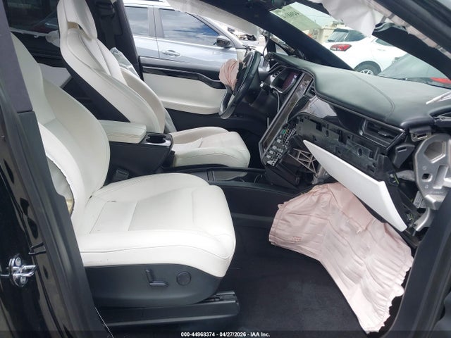 2018 Tesla Model X 100d/75d/p100d მანქანა იყიდება აუქციონზე, vin: 5YJXCBE21JF142808, აუქციონის ნომერი: 44968374