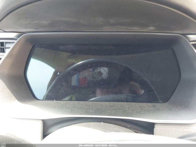 2015 Tesla Model S 70d/85d/p85d მანქანა იყიდება აუქციონზე, vin: 5YJSA1E27FF111743, აუქციონის ნომერი: 44968382