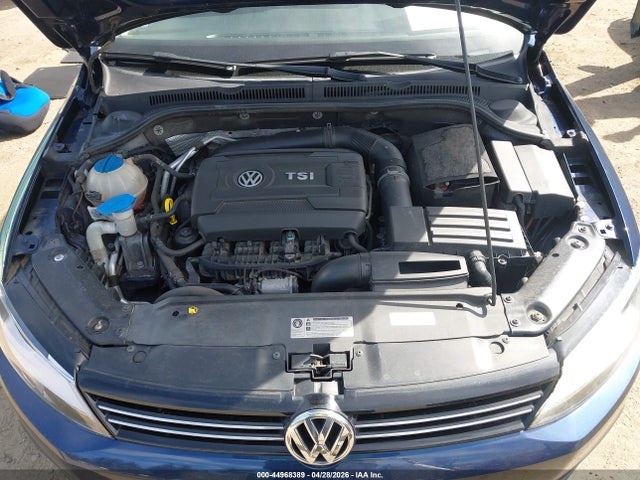 3VWB17AJ2EM368106 Volkswagen Jetta 1.8t Se