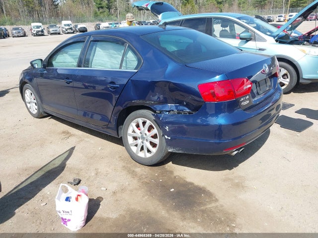 3VWB17AJ2EM368106 Volkswagen Jetta 1.8t Se