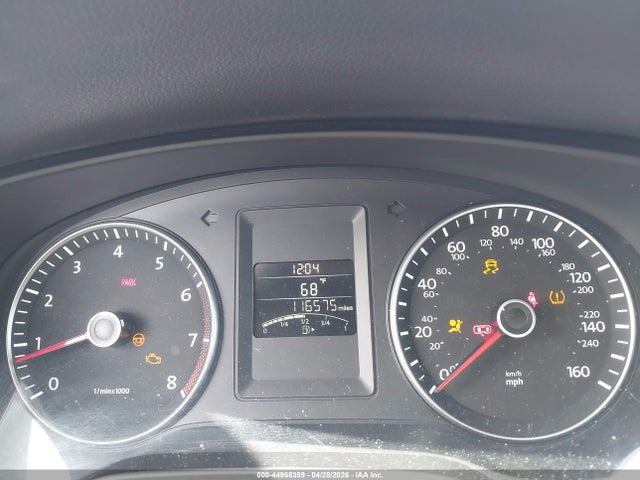 3VWB17AJ2EM368106 Volkswagen Jetta 1.8t Se