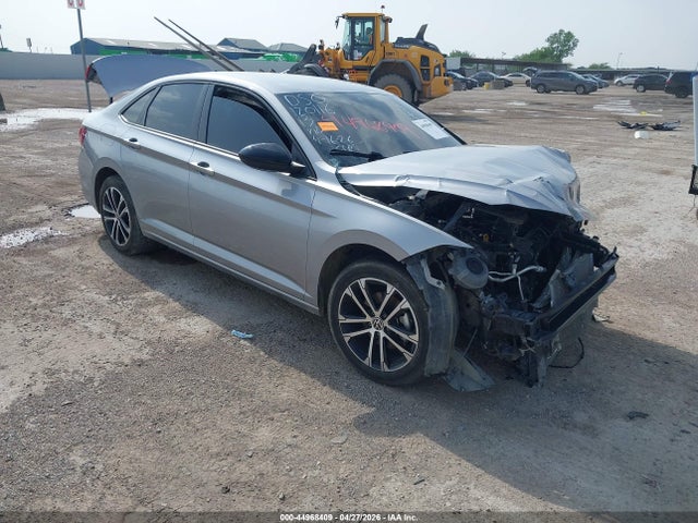 Aukcja sprzedaży 2022 Volkswagen Jetta 1.5t Sport, vin: 3VWBM7BU0NM015380, numer aukcji: 44968409