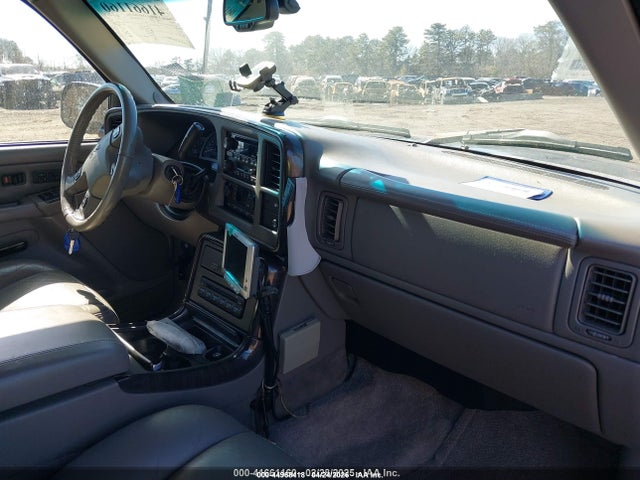 2003 Gmc Yukon Xl 1500 Denali მანქანა იყიდება აუქციონზე, vin: 1GKFK66U13J176737, აუქციონის ნომერი: 44968418