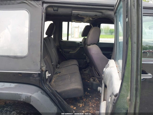 44968421 :رقم المزاد ، 1C4BJWDG3EL104228 vin ، 2014 Jeep Wrangler Unlimited Sport مزاد بيع