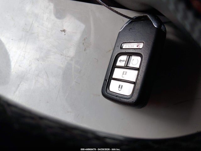 44968479 :رقم المزاد ، 1HGCV1F57JA245849 vin ، 2018 Honda Accord Ex-l مزاد بيع