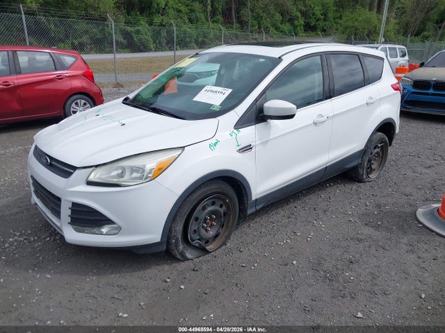44968594 :رقم المزاد ، 1FMCU9G98FUC75025 vin ، 2015 Ford Escape Se مزاد بيع