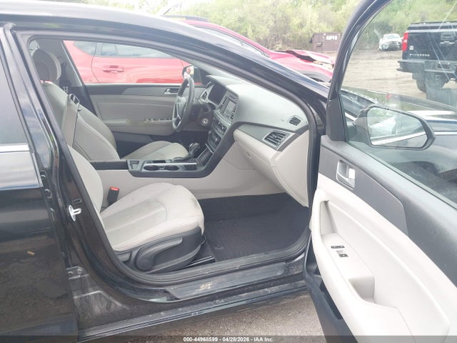 Продажа на аукционе авто 2016 Hyundai Sonata Eco, vin: 5NPE24AA0GH422281, номер лота: 44968599