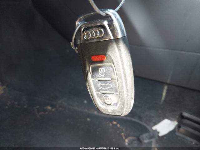 2013 Audi A4 2.0t Premium მანქანა იყიდება აუქციონზე, vin: WAUEFAFL9DN010219, აუქციონის ნომერი: 44968648