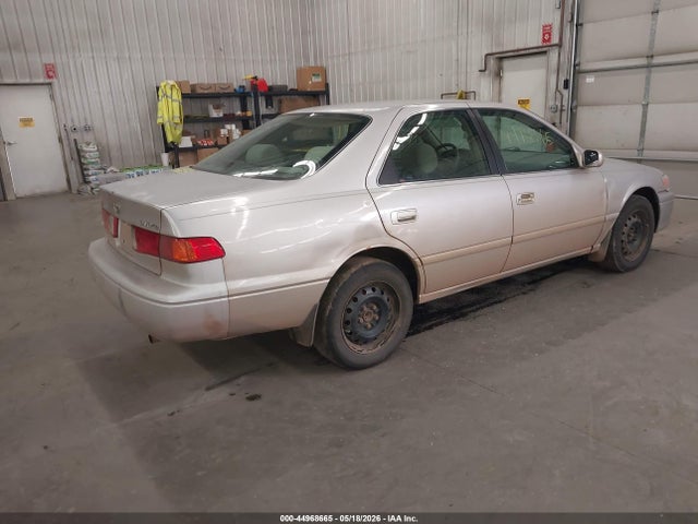 Продажа на аукционе авто 2001 Toyota Camry Le, vin: 4T1BG22K91U820601, номер лота: 44968665
