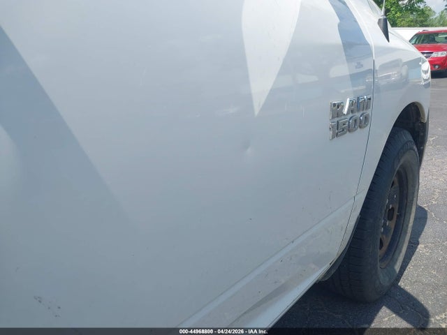 Продажа на аукционе авто 2017 Ram 1500 Tradesman  4x2 8' Box, vin: 3C6JR6DG8HG701193, номер лота: 44968800