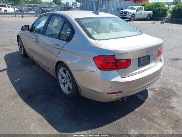 2015 Bmw 328i მანქანა იყიდება აუქციონზე, vin: WBA3A5G55FNS85988, აუქციონის ნომერი: 44968834