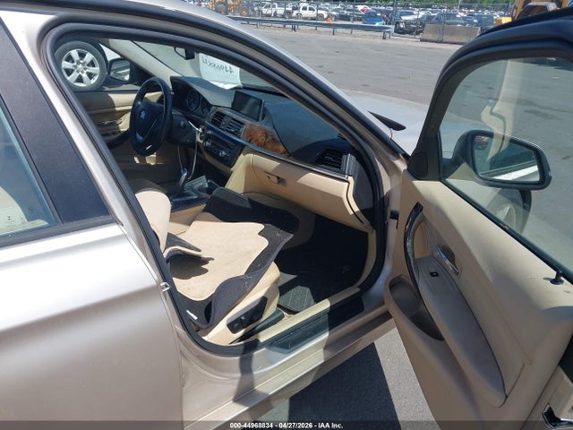 2015 Bmw 328i მანქანა იყიდება აუქციონზე, vin: WBA3A5G55FNS85988, აუქციონის ნომერი: 44968834