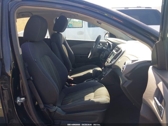 1G1JD5FGXH4148718 Chevrolet SONIC LT