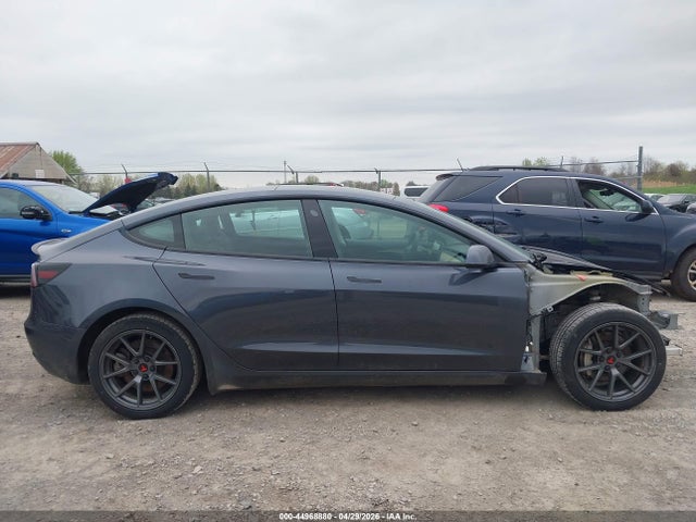 2022 Tesla Model 3 Long Range Dual Motor All-wheel Drive მანქანა იყიდება აუქციონზე, vin: 5YJ3E1EB0NF183844, აუქციონის ნომერი: 44968880