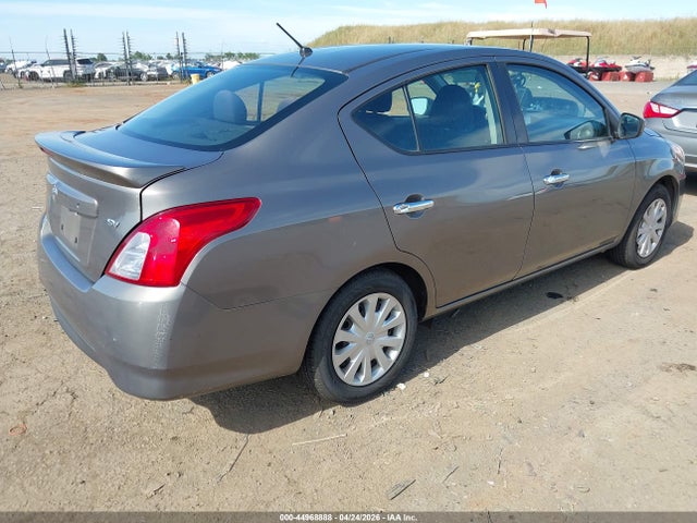 3N1CN7AP5HK429323 Nissan Versa 1.6 Sv
