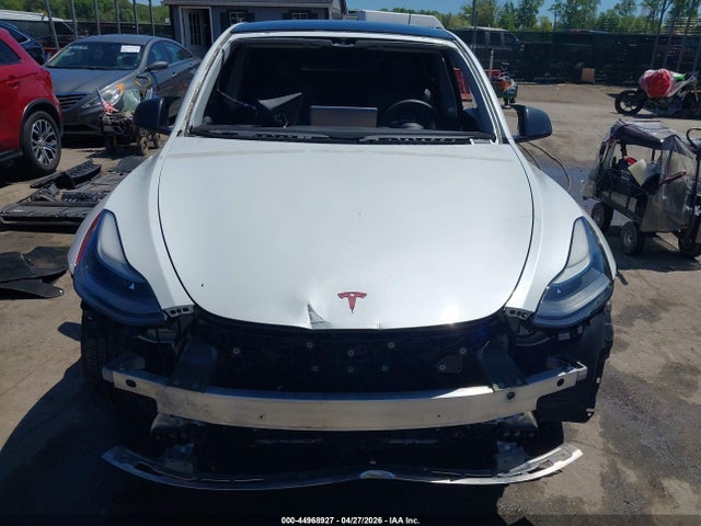 44968927 :رقم المزاد ، 7SAYGDEF4NF468800 vin ، 2022 Tesla Model Y Performance Dual Motor All-wheel Drive مزاد بيع
