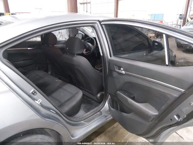 2019 Hyundai Elantra Se მანქანა იყიდება აუქციონზე, vin: KMHD74LFXKU804219, აუქციონის ნომერი: 44968937