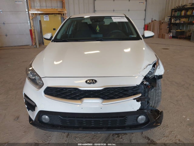 44968980 :رقم المزاد ، 3KPF24AD4ME362973 vin ، 2021 Kia Forte Lxs مزاد بيع