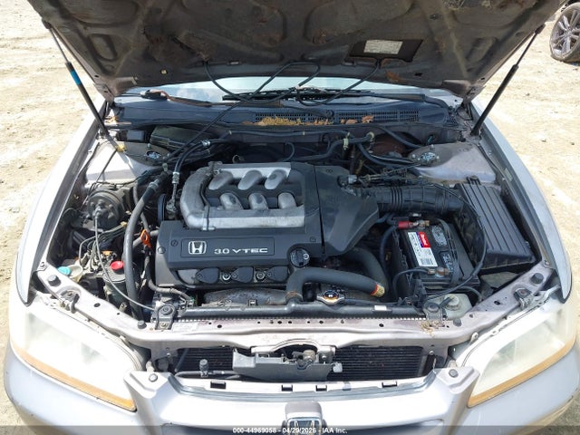 44969058 :رقم المزاد ، 1HGCG1651YA062127 vin ، 2000 Honda Accord 3.0 Ex مزاد بيع