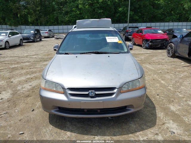44969058 :رقم المزاد ، 1HGCG1651YA062127 vin ، 2000 Honda Accord 3.0 Ex مزاد بيع