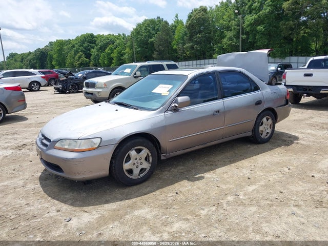 44969058 :رقم المزاد ، 1HGCG1651YA062127 vin ، 2000 Honda Accord 3.0 Ex مزاد بيع