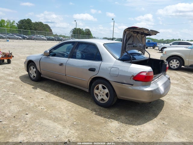 44969058 :رقم المزاد ، 1HGCG1651YA062127 vin ، 2000 Honda Accord 3.0 Ex مزاد بيع