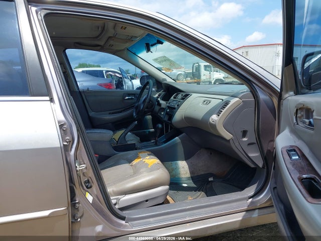 44969058 :رقم المزاد ، 1HGCG1651YA062127 vin ، 2000 Honda Accord 3.0 Ex مزاد بيع