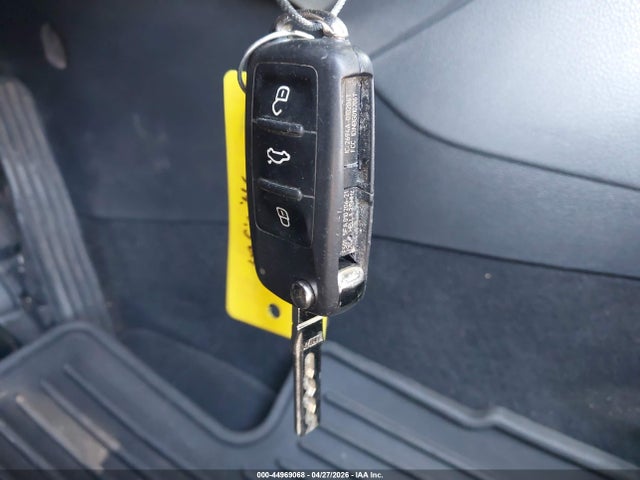 3VWD17AJXFM271715 Volkswagen Jetta 1.8t Se