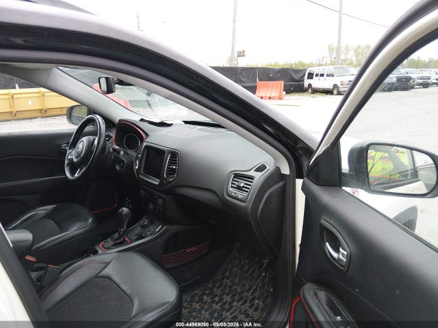 44969090 :رقم المزاد ، 3C4NJDDBXKT645749 vin ، 2019 Jeep Compass Trailhawk 4x4 مزاد بيع