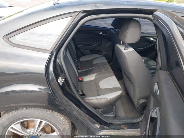 44969106 :رقم المزاد ، 1FADP3F26EL286343 vin ، 2014 Ford Focus Se مزاد بيع