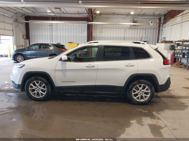Jeep Cherokee Latitude 2016 1C4PJMCB1GW166356 Image 14