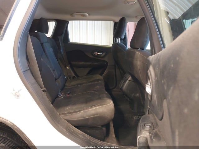 Jeep Cherokee Latitude 2016 1C4PJMCB1GW166356 Image 8